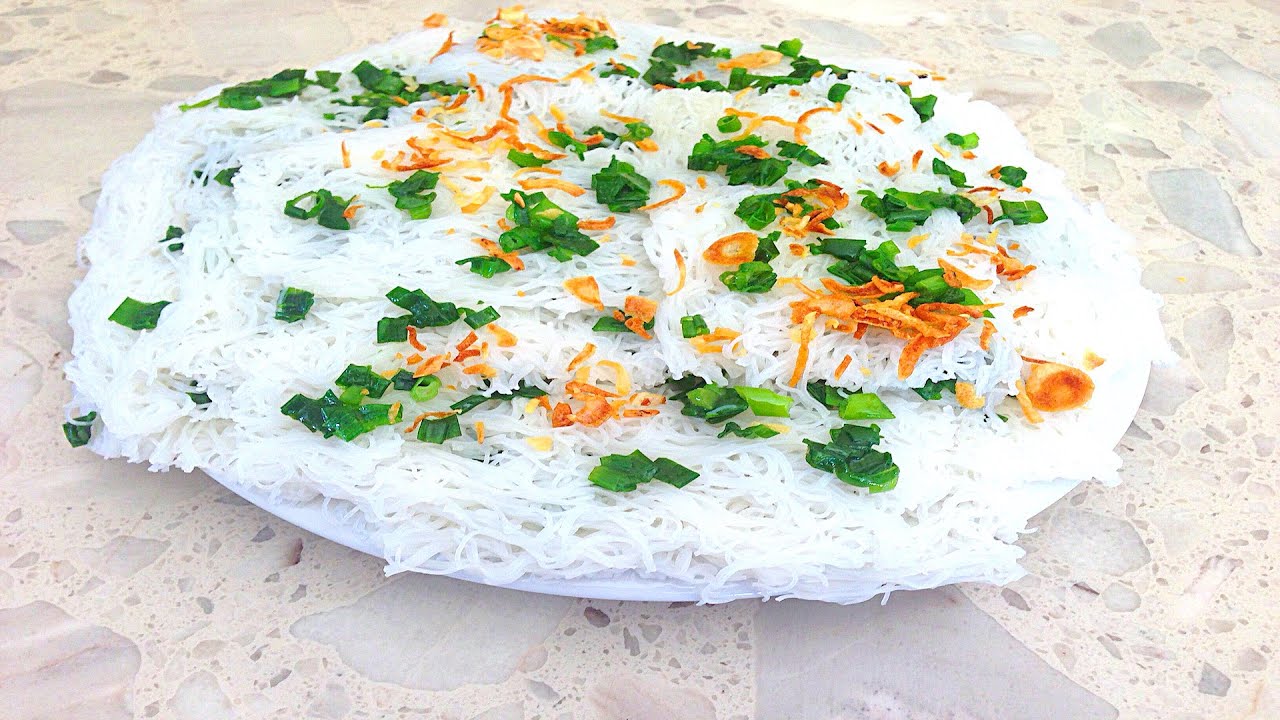 How To Prepare Dried Fine Rice Vermicelli - Banh Hoi - YouTube