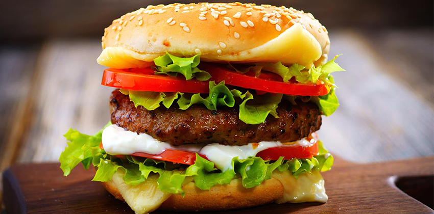 Bánh hamburger bò siêu đơn giản cho bữa sáng tràn đầy năng lượng